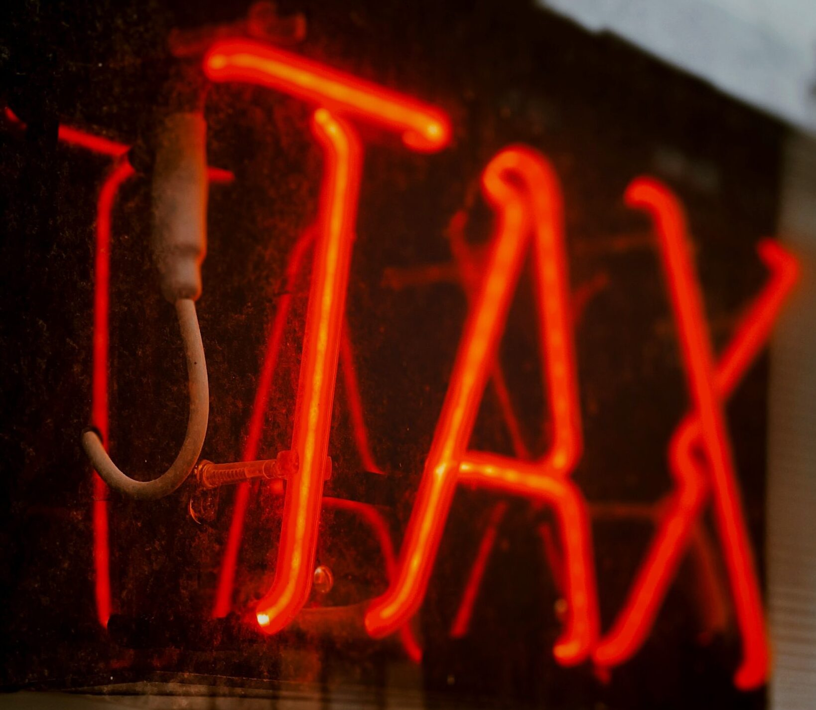 New Residents Regime and Corporate Tax Residence Shifting